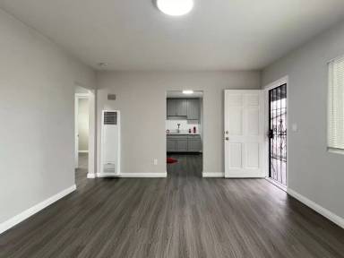 Main picture of 1135 Olive Ave