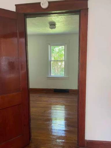 Main picture of 116 N Clark St