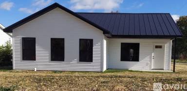 Main picture of 1368 Onie St