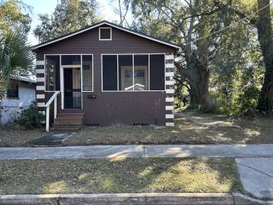 Main picture of 1204 W 29th St