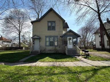 Main picture of 227 1/2 Orange St