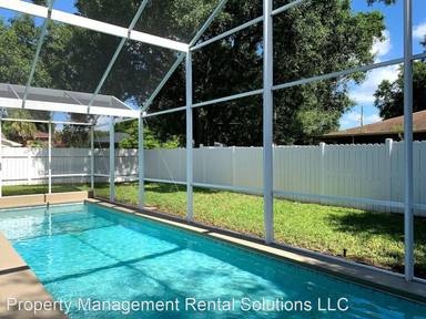 Main picture of 1001 Robin Ln