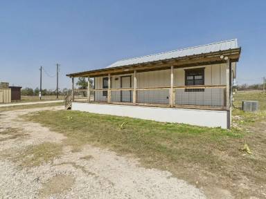 Main picture of 101 Hill Country Cabin Ln