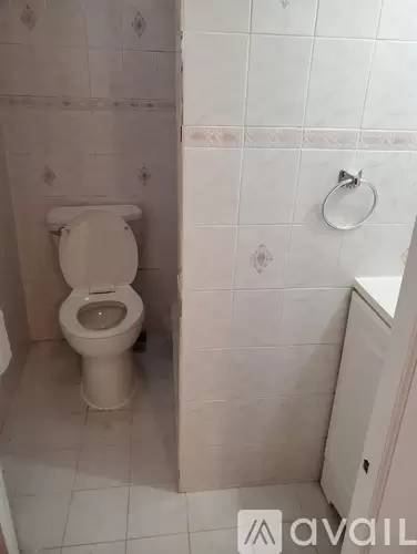 Main picture of 862 Olmstead Ave