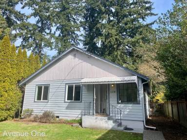 Main picture of 11330 Goodwin Way NE