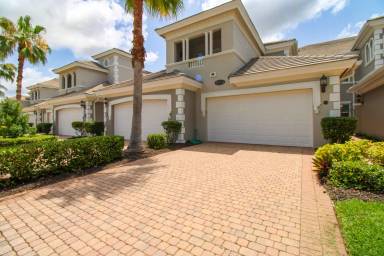 Main picture of 9224 Campanile Cir
