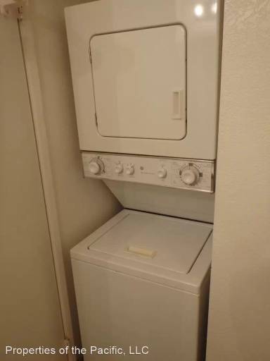 Main picture of 605 Mananai Pl