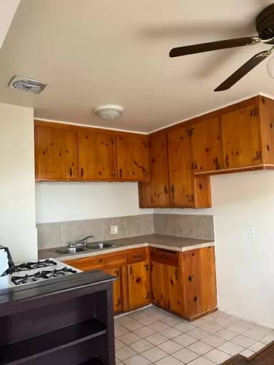 Main picture of 7915 Kester Ave