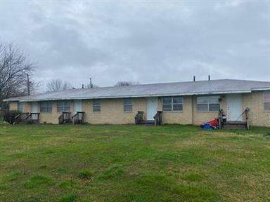 Main picture of 4511 W 3rd St