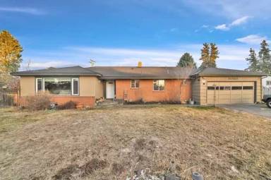 Main picture of 61388 Blakely Rd