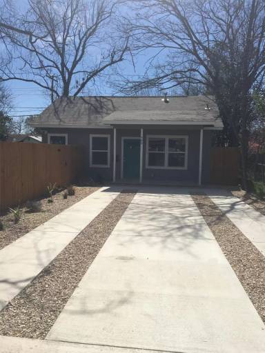 Main picture of 405 Franklin Blvd