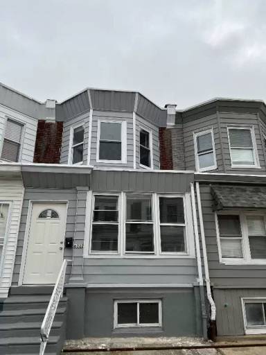 Main picture of 6322 Regent St
