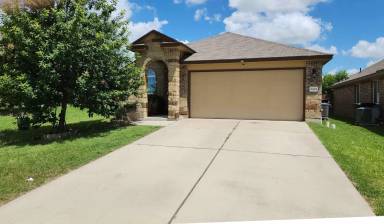 Main picture of 3305 Parkmill Dr