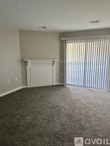 Main picture of 120 Oak Dr