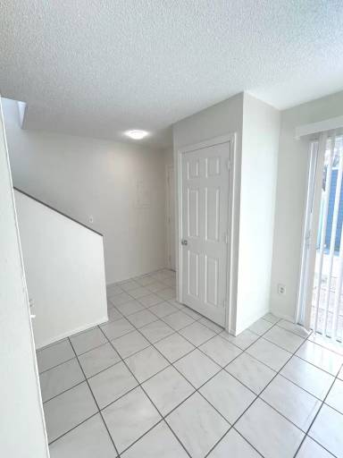 Main picture of 5639 Sycamore St N