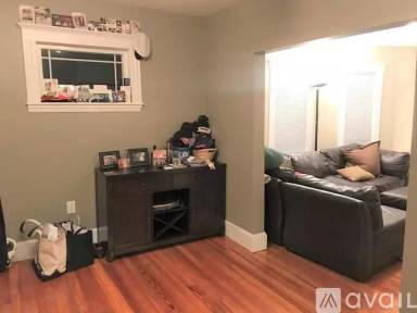 Main picture of 8 Landers St