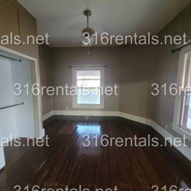 Main picture of 309 N Franklin Ave