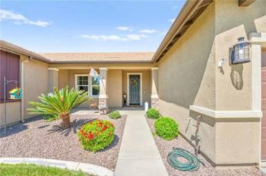 Main picture of 31779 Yale Ln