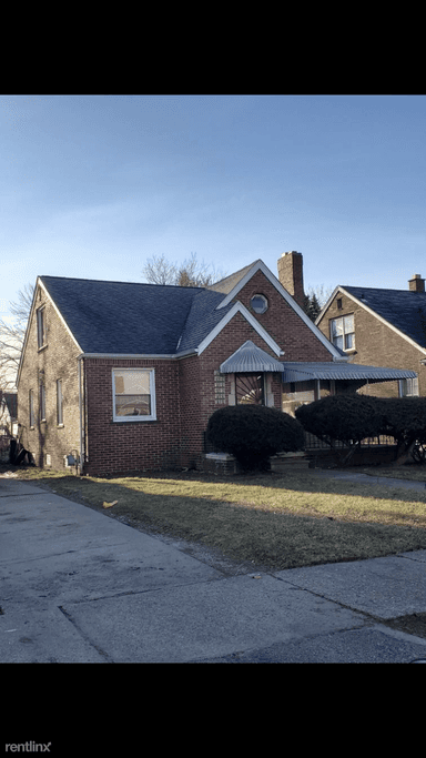 Main picture of 11820 College St