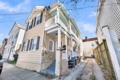 Main picture of 107 Line St