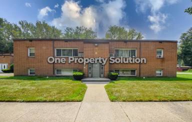 Main picture of 801 E 32nd Ave