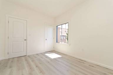 Main picture of 4707 S Figueroa St