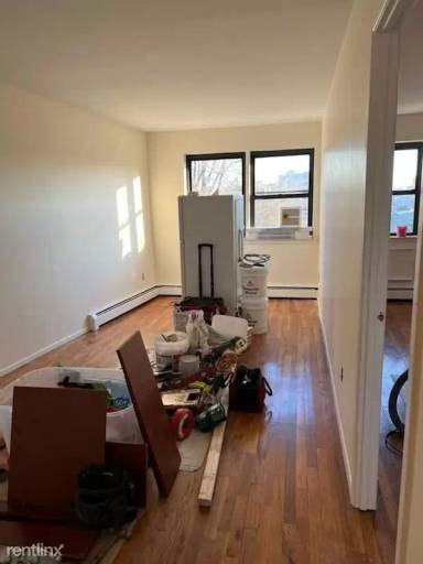 Main picture of 3001 Shore Pkwy