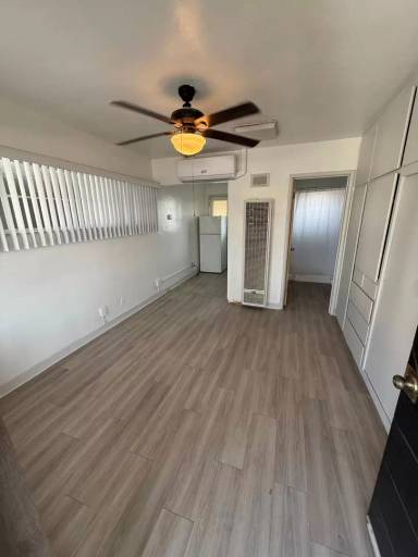 Main picture of 1711 Easy St