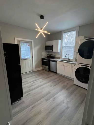 Main picture of 647 Mt Vernon Ave