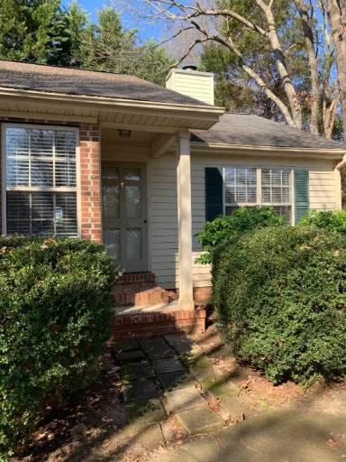 Main picture of 26 Huntsfield Dr