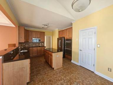 Main picture of 1011 Hillsdale Dr