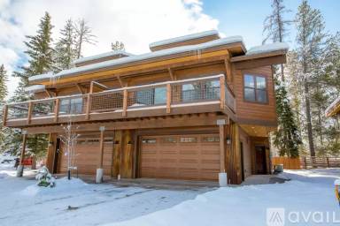 Main picture of 703 Aspen Grove St