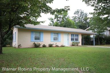 Main picture of 102 Redwood Dr