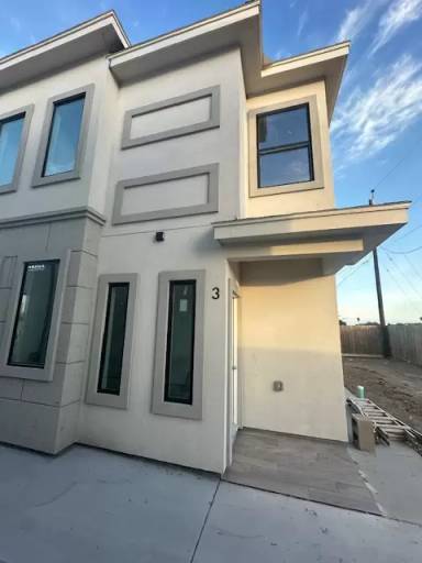 Main picture of 1117 E Esperanza Ave