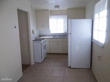 Main picture of 1032 N Rosemont Blvd