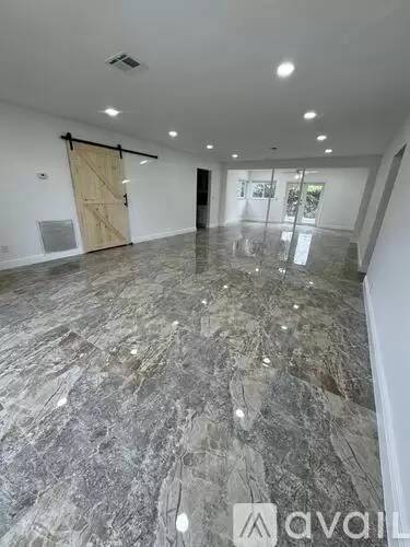 Main picture of 1041 NE 178th Ter