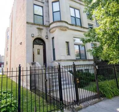 Main picture of 429 E 45th Pl