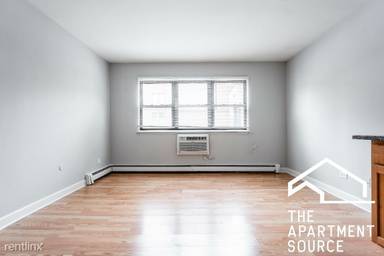 Main picture of 534 W Wellington Ave