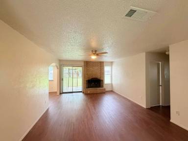 Main picture of 10904 Meadgreen Ct