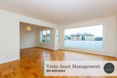 Main picture of 443 35th Ave