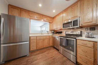 Main picture of 6125 W 54th St