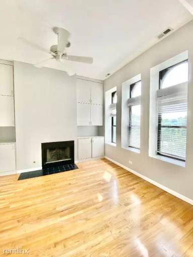 Main picture of 4347 S Ellis Ave