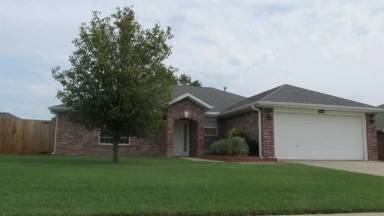 Main picture of 1015 Applewood Cir