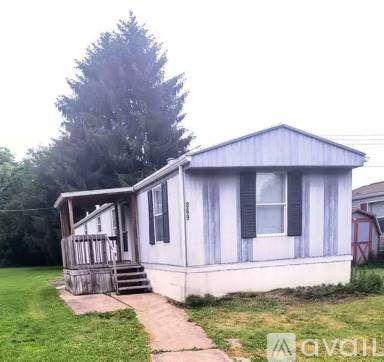 Main picture of 869 Grove Ave