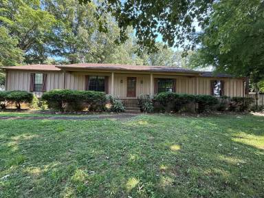 Main picture of 102 Hickory Hill Dr