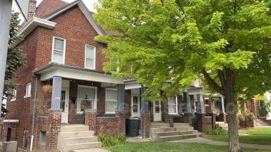 Main picture of 1701 Summit St