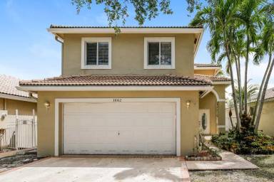 Main picture of 3842 NW 63rd Ct