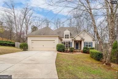 Main picture of 4075 N Shores Dr NW