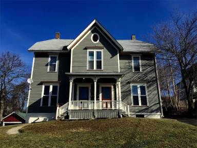 Main picture of 334 Raymond St