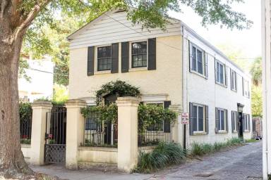 Main picture of 47 Laurens St